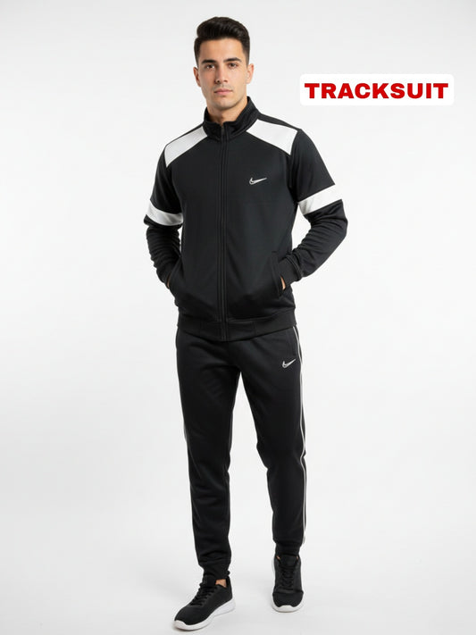 Nik panel Tracksuit